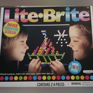 Never opened lite Brite 214 pieces